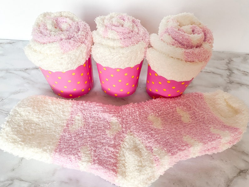 Easter Gift Box for Tween Girl / Personalized Easter Gift Basket / Easter spa Box for Teen Easter gift for a niece, daughter, granddaughter