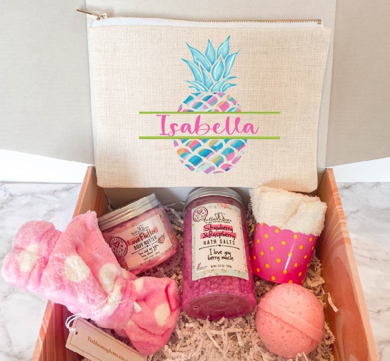 Personalized gift set Cosmetic Bag, Toiletry Bag for girls / Tween or Teen birthday gift Teenager spa Gift Granddaughter niece daughter gift