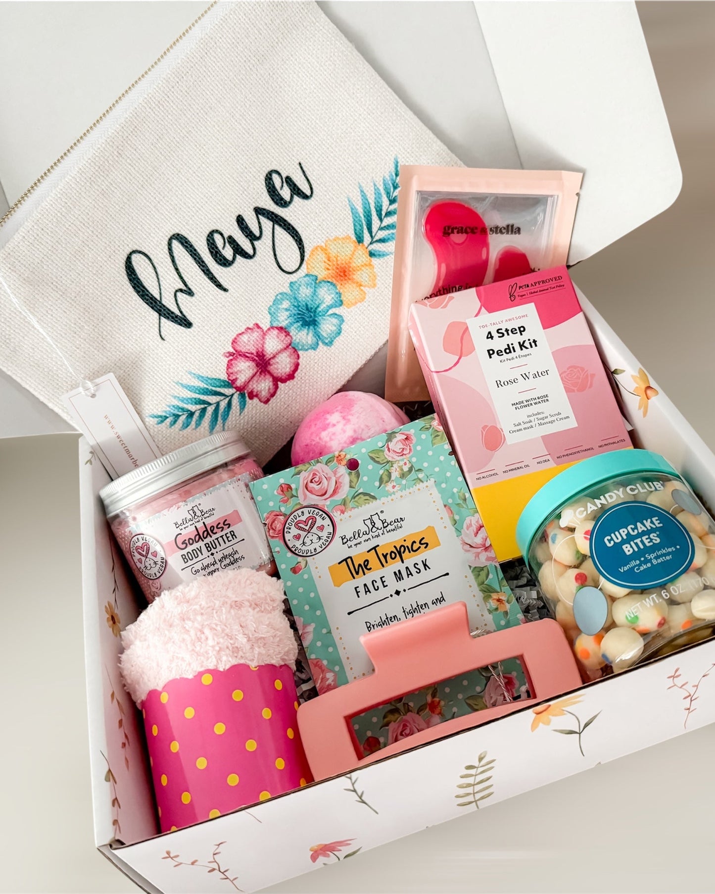 Sweet sixteen birthday gift box / Teenager spa Gift basket for Girls1