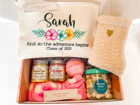 Graduation gift box class of 2024 / Teenager Graduation Gifts personalized / Teen or tween gift / Graduation Makeup Bag / pamper spa box