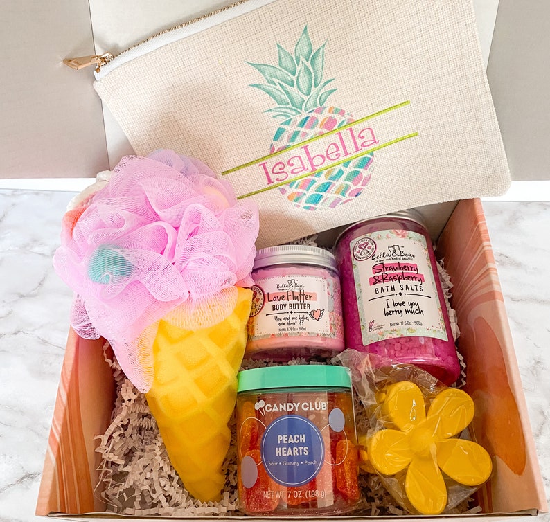 Tween or Teen birthday gift personalized for girl / Teenager / Pamper spa Gift Box Granddaughter niece daughter gift / cosmetic Toiletry Bag