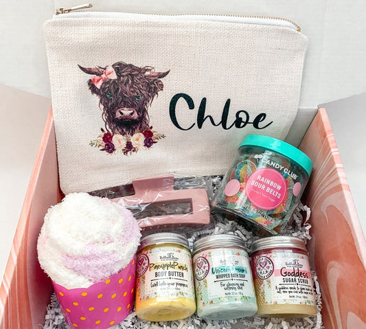 Personalized Highland Cow Cosmetic Bag gift box / birthday Gift for Girl / Farm Animal Zipper Pouch Spa Gift basket / niece daughter gift