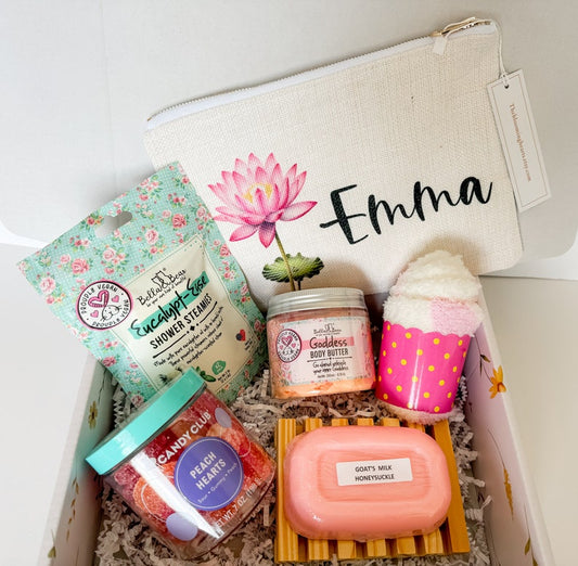 Birth Flower personalized makeup bag gift set / Birthday gift for a teenage girl daughter niece granddaughter Friend / Pamper spa gift Box