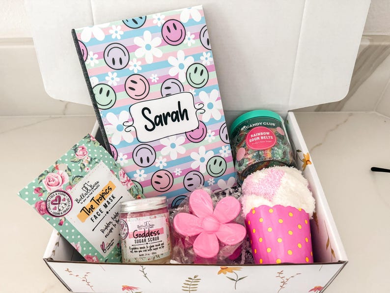Tween or Teen birthday gift box / Teenager Girls gifts / Personalized journal / Granddaughter niece daughter 8th 9th 11th 12th birthday gift