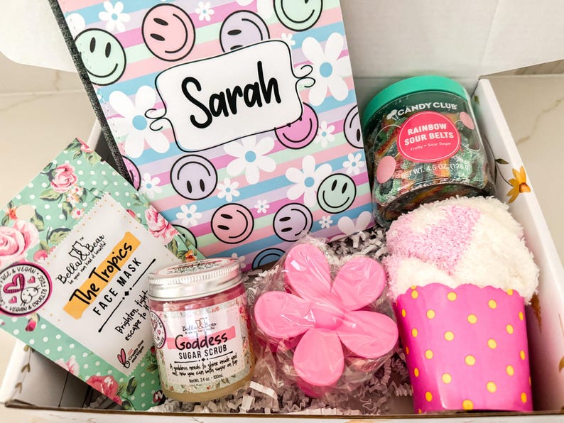 Tween or Teen birthday gift box / Teenager Girls gifts / Personalized journal / Granddaughter niece daughter 8th 9th 11th 12th birthday gift