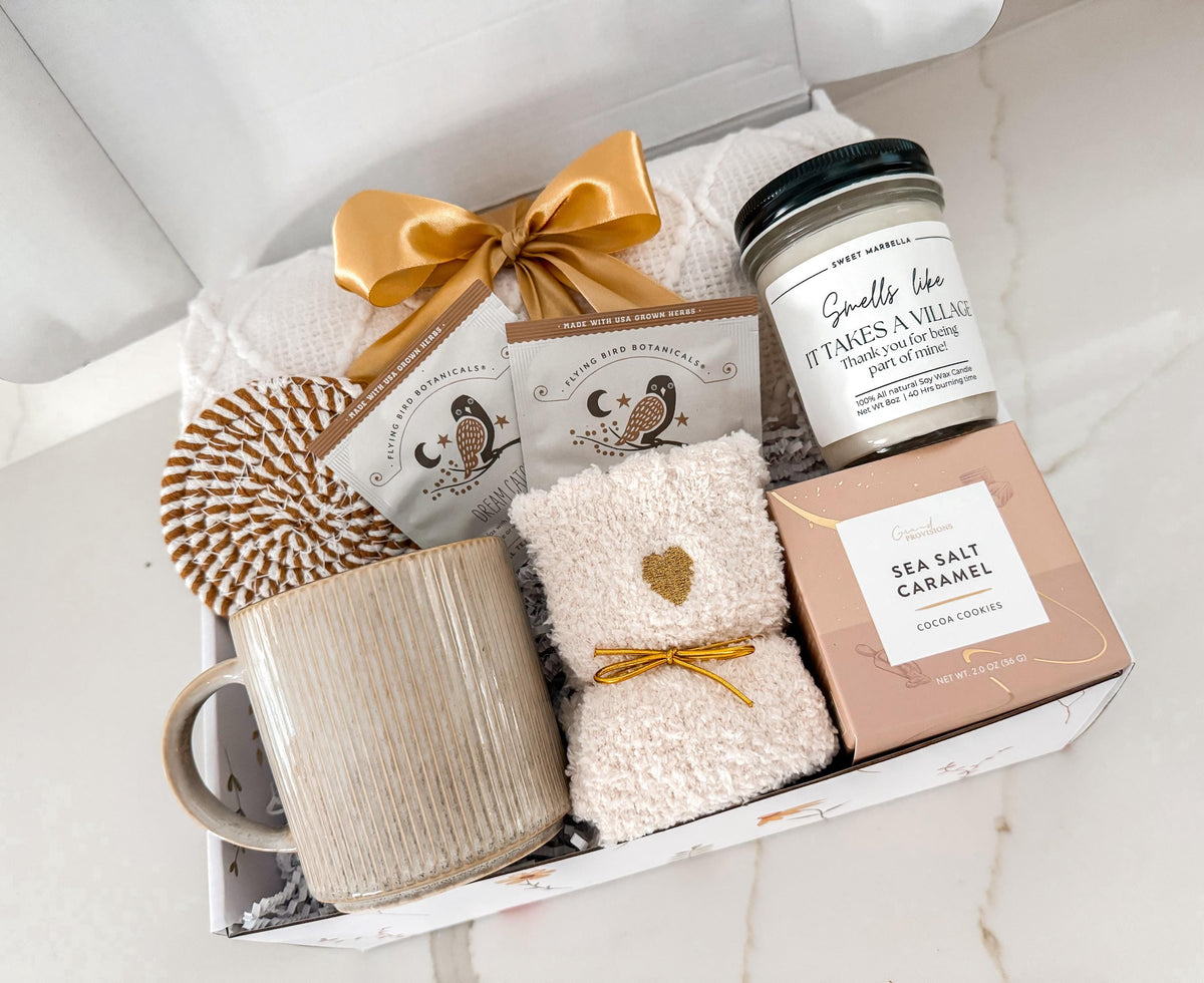 It Takes a Village soy Candle & blanket Gift box - Thank You Candle - Apreciation gift set for teacher or Nanny - Daycare or preschool gifts